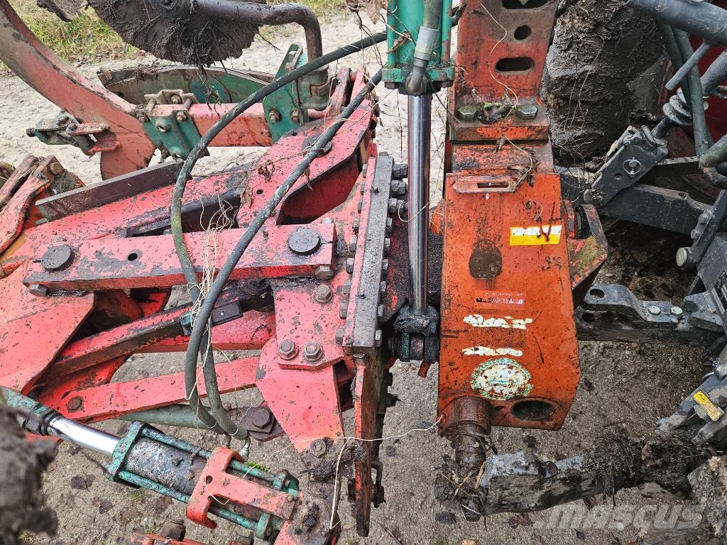 Kverneland EG85 가역 플로우(쟁기)