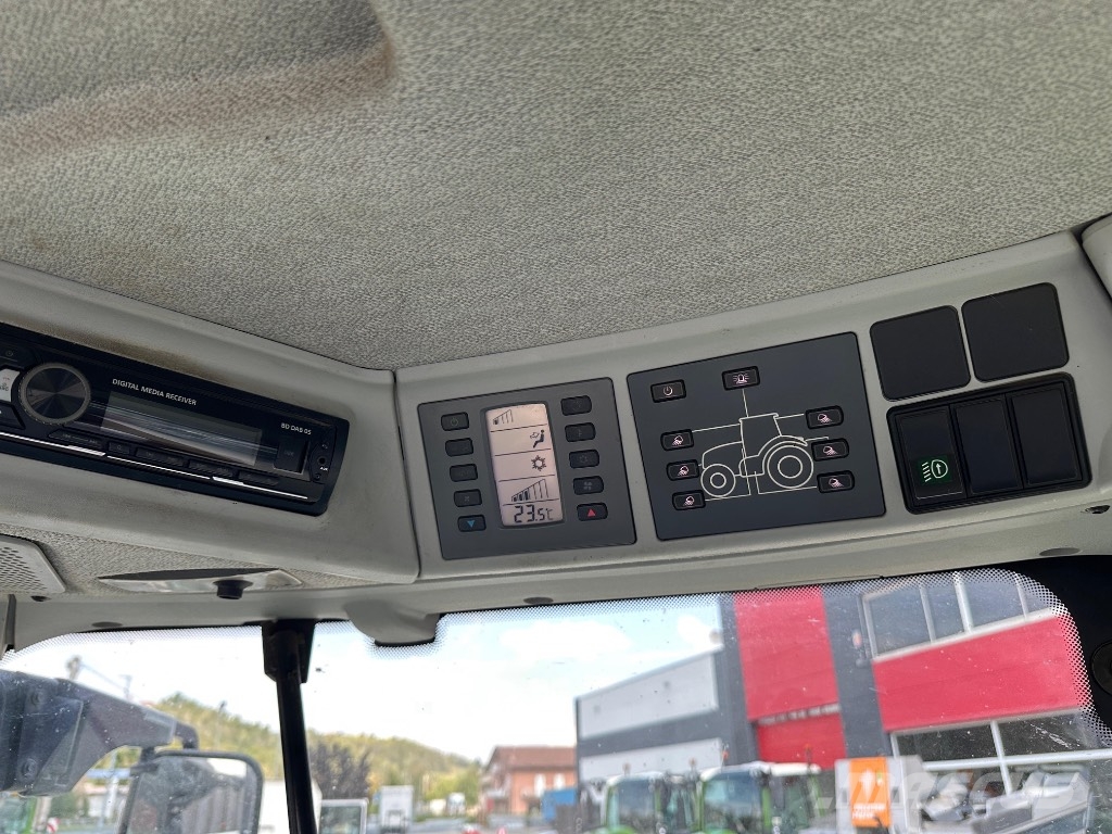 CLAAS Arion 650 Cebis Traktörler