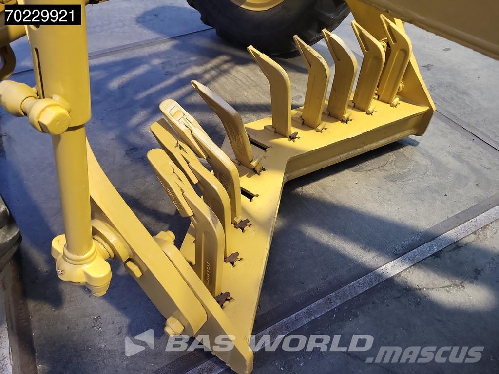 CAT 130 G EX ARMY !!!! Grader