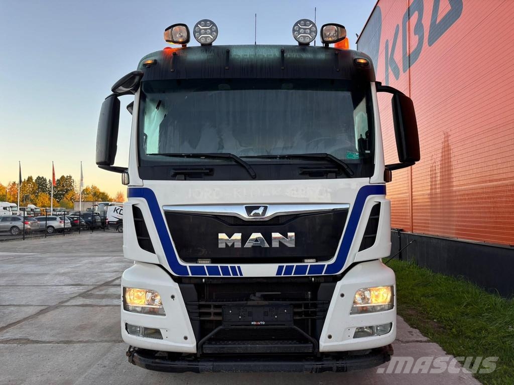 MAN TGS 35.500 8x4*4 EFFER 265/5S / BOX L=5730 mm Camion plateau ridelle avec grue