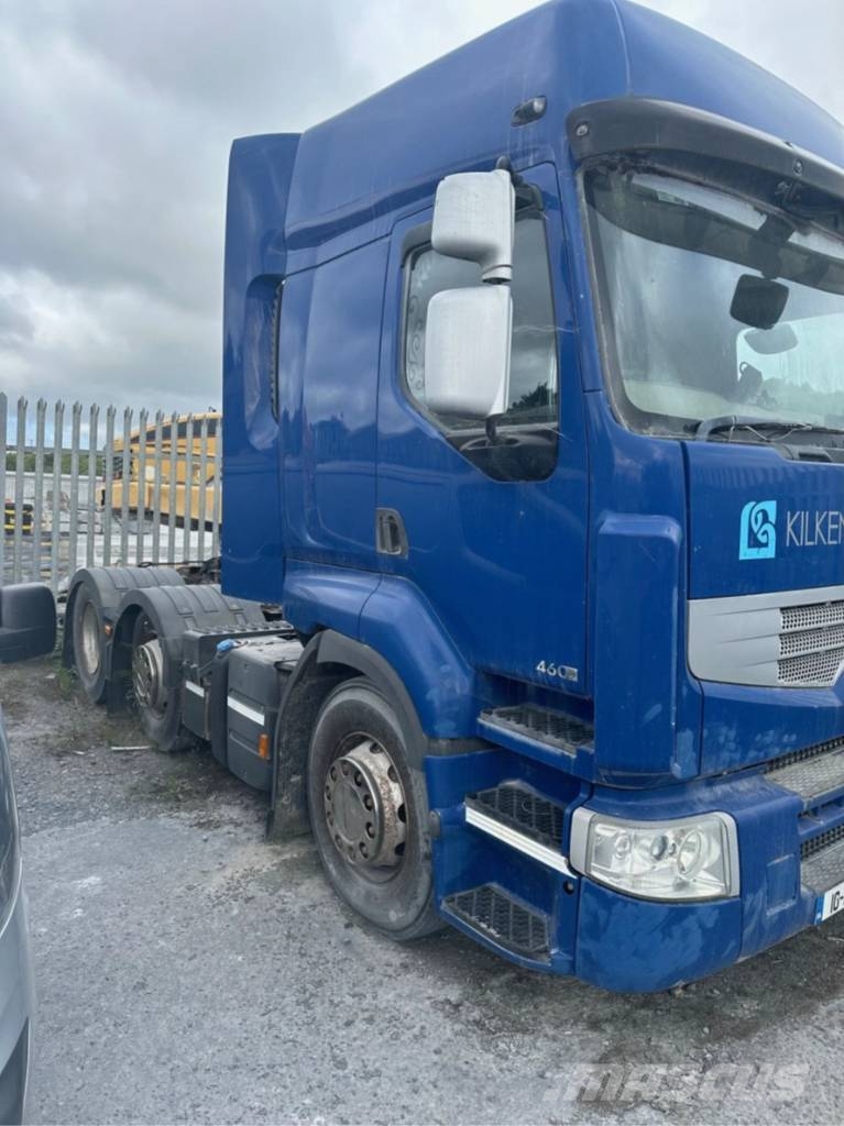 Renault truck Remolques sin carrocería
