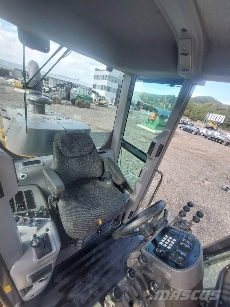 Volvo G 946 Grader
