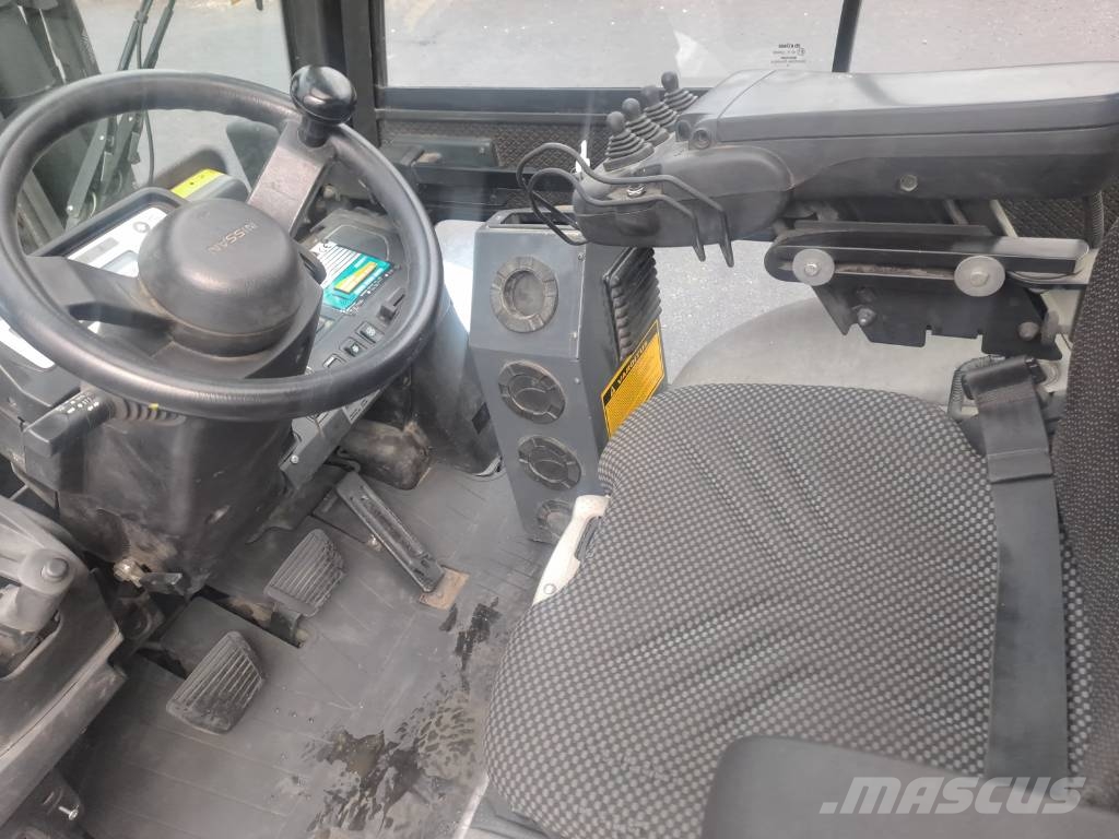 Nissan J1F4 A 45 LY LPG forklifts