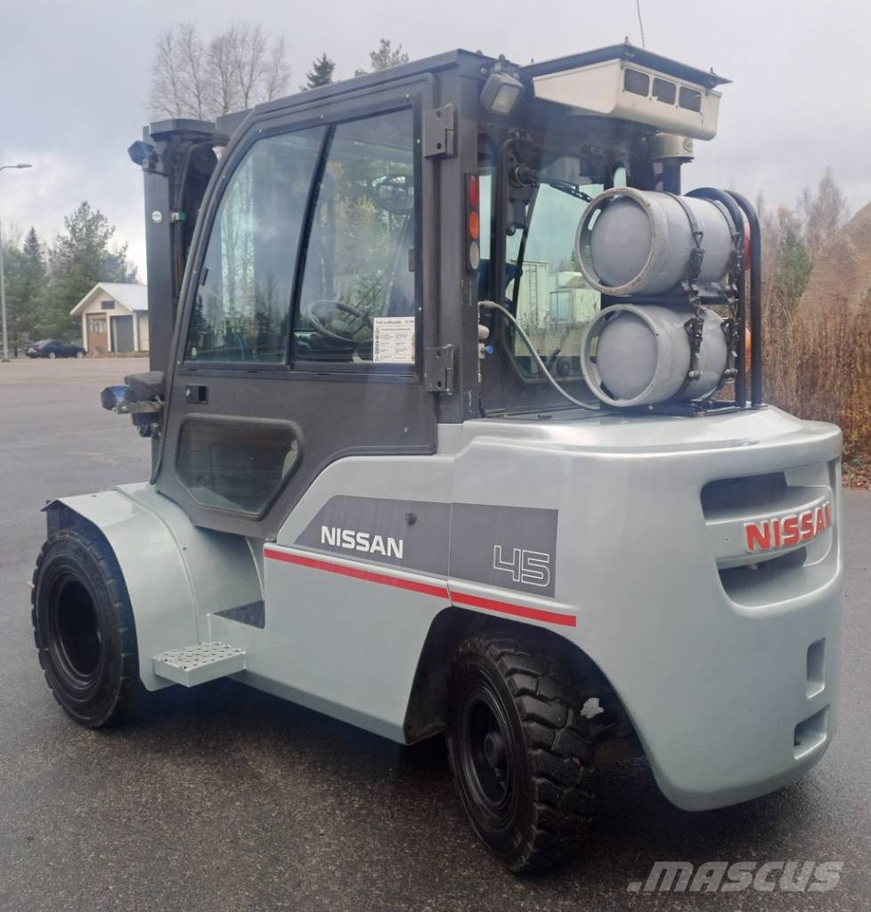 Nissan J1F4 A 45 LY LPG forklifts