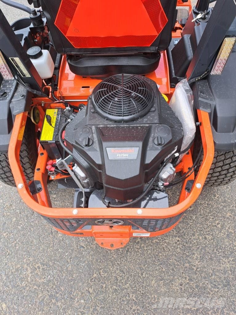 Kubota Z2-481 ركوب الحشائش