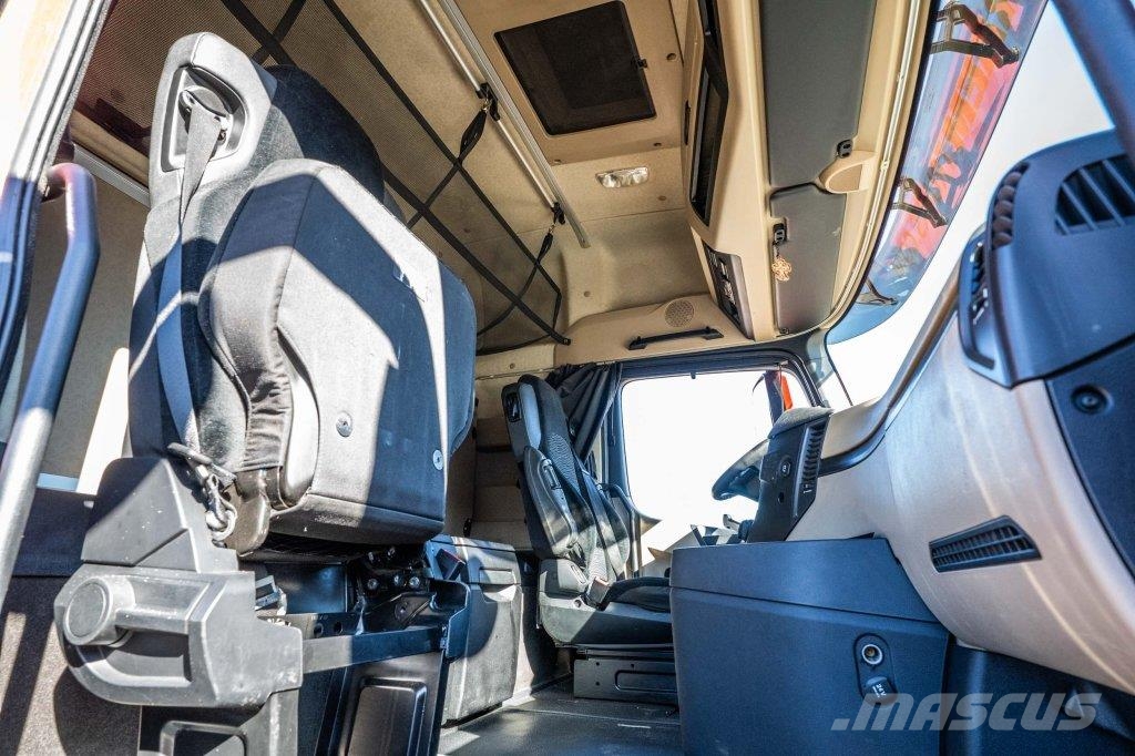 Mercedes-Benz ACTROS 1843 LS+KIPHYDR. Sadulveokid