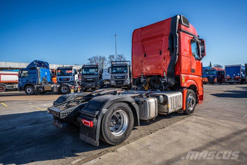 Mercedes-Benz ACTROS 1843 LS+KIPHYDR. Sadulveokid