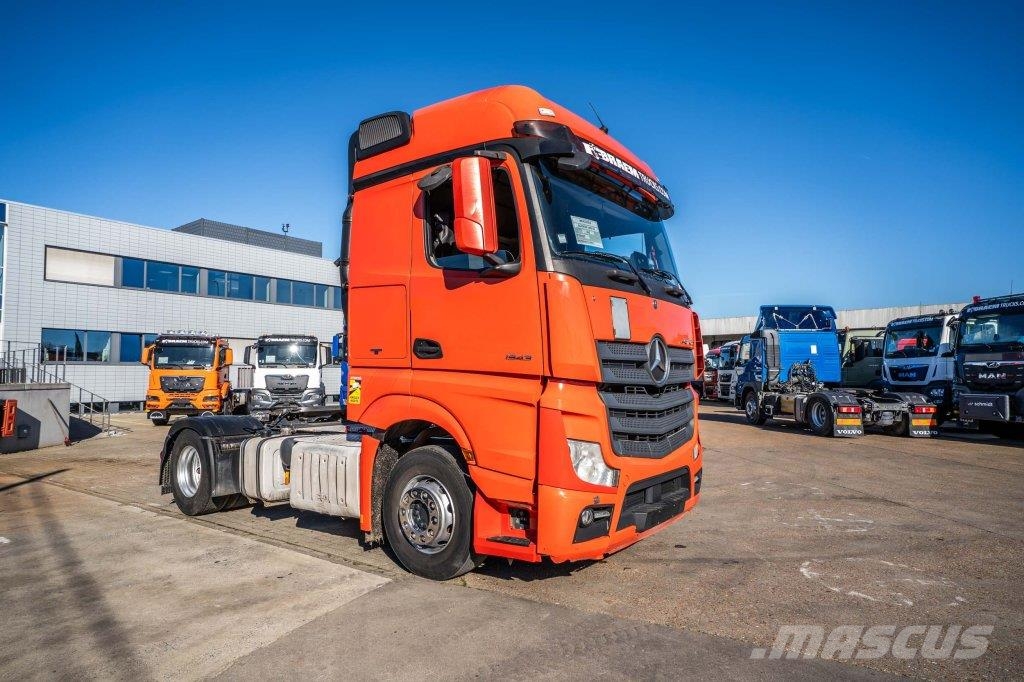 Mercedes-Benz ACTROS 1843 LS+KIPHYDR. Sadulveokid