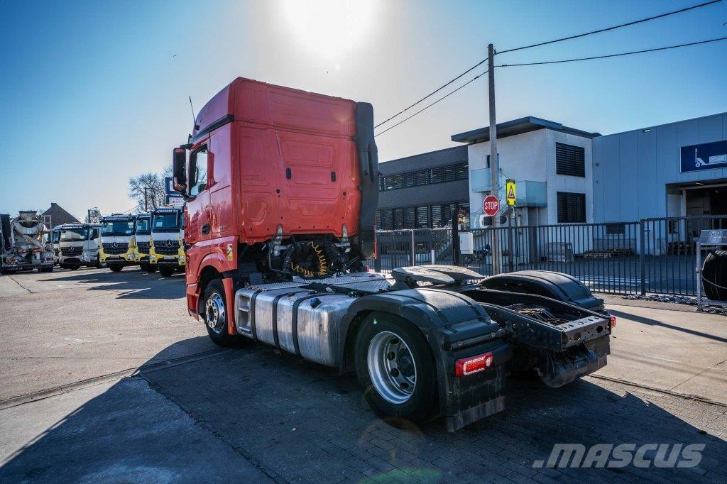 Mercedes-Benz ACTROS 1843 LS+KIPHYDR. Sadulveokid