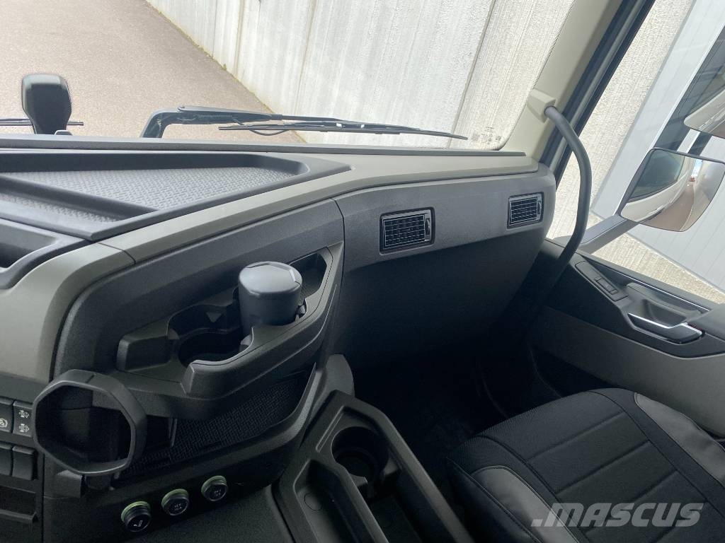 Volvo FM330 - Leie? Samochody ciężarowe ze skrzynią zamkniętą