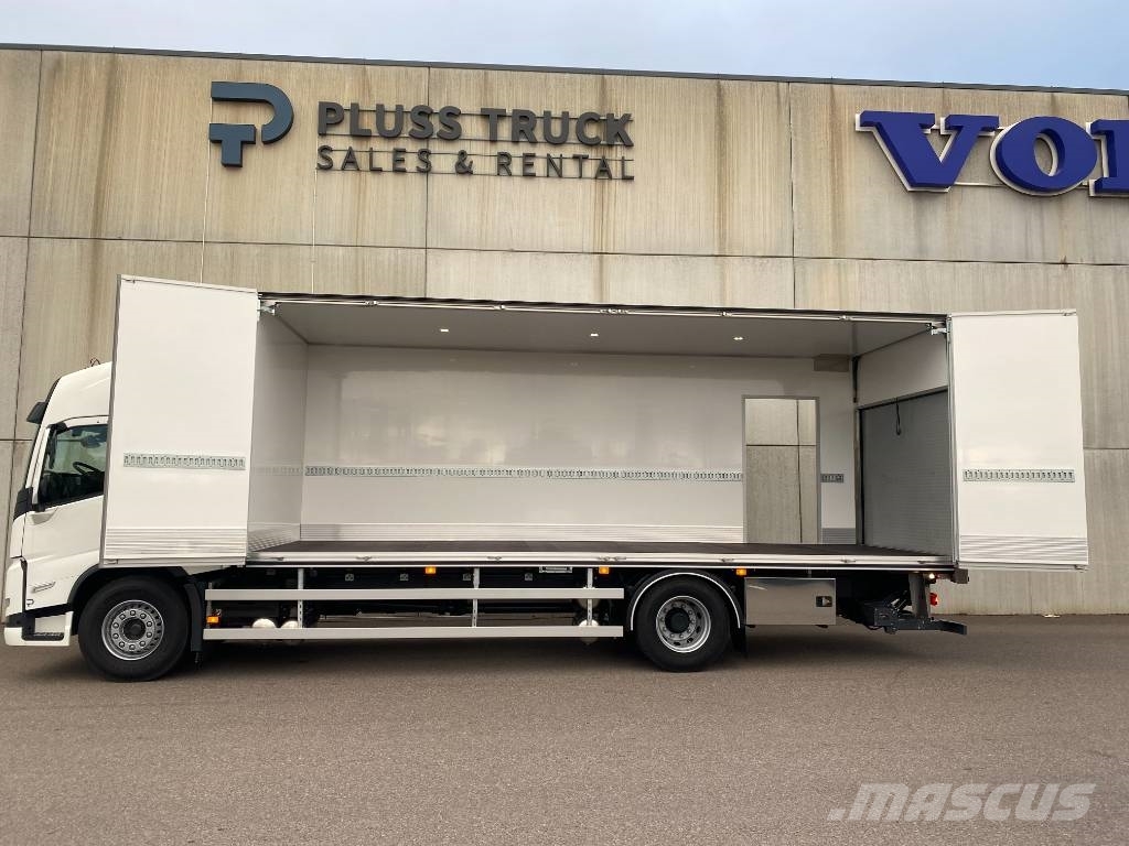 Volvo FM330 - Leie? Samochody ciężarowe ze skrzynią zamkniętą