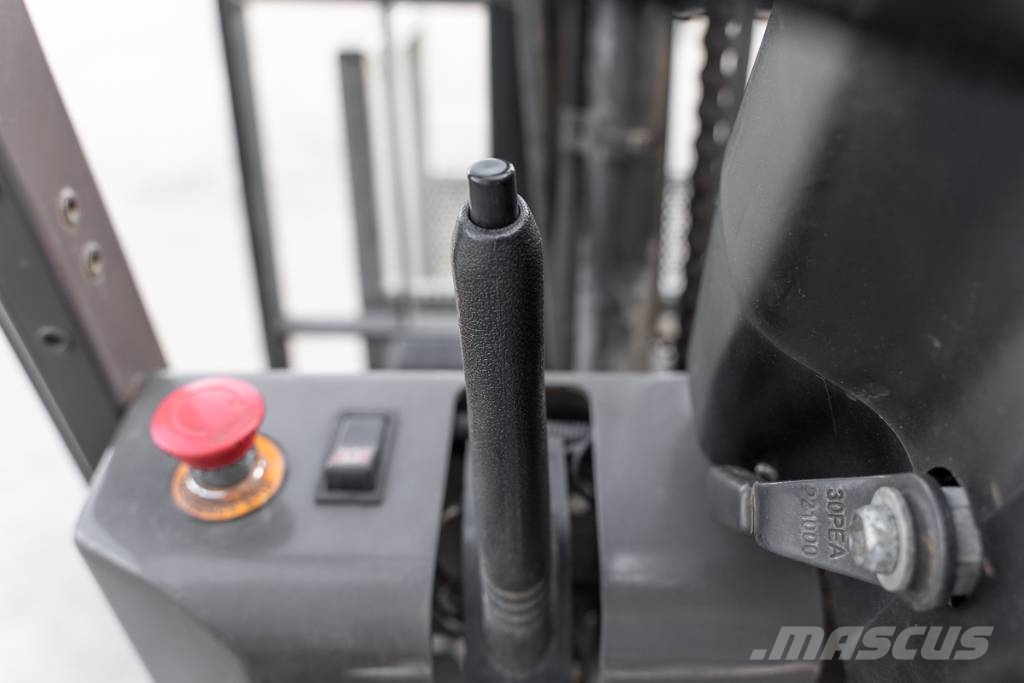 Manitou ME 425 شاحنات ذات رافعات شوكية تعمل بالكهرباء