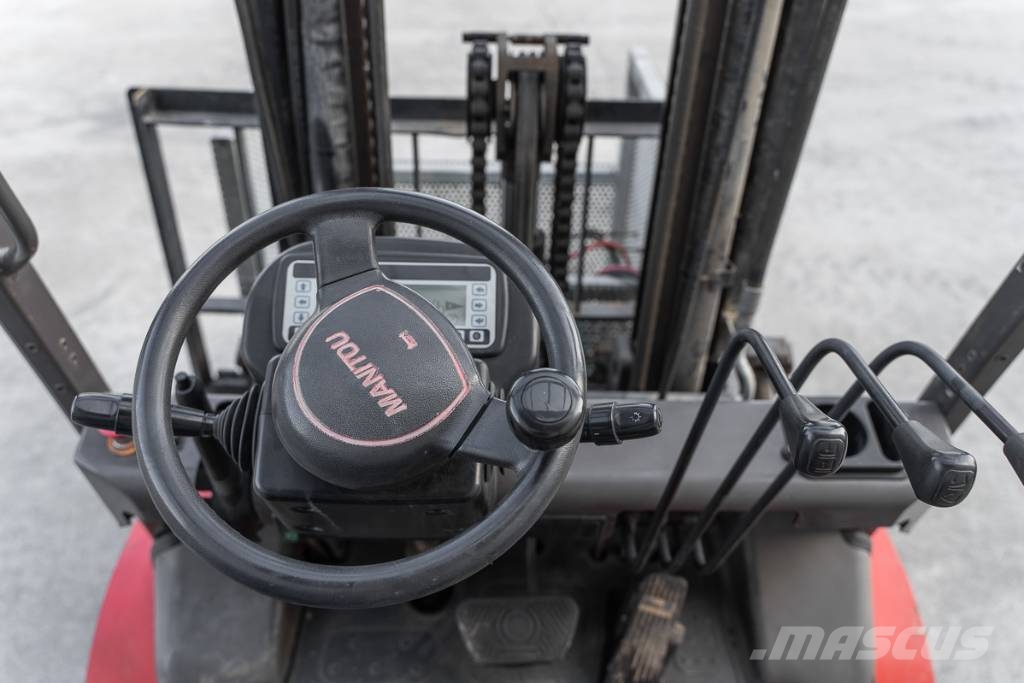 Manitou ME 425 شاحنات ذات رافعات شوكية تعمل بالكهرباء