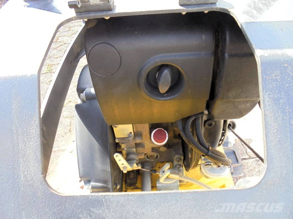 Bomag BPR 35/60 D دكاكات أفقية