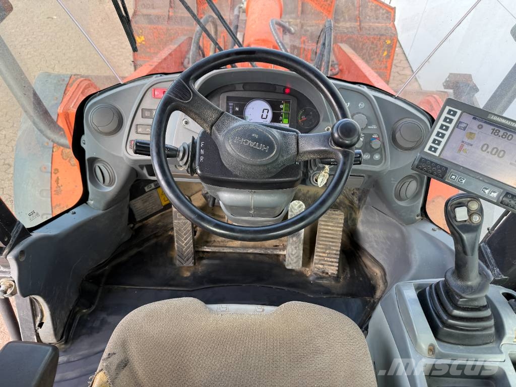 Hitachi ZW250-6 - Automatic Greasing / Weight System Kolesni nakladalci