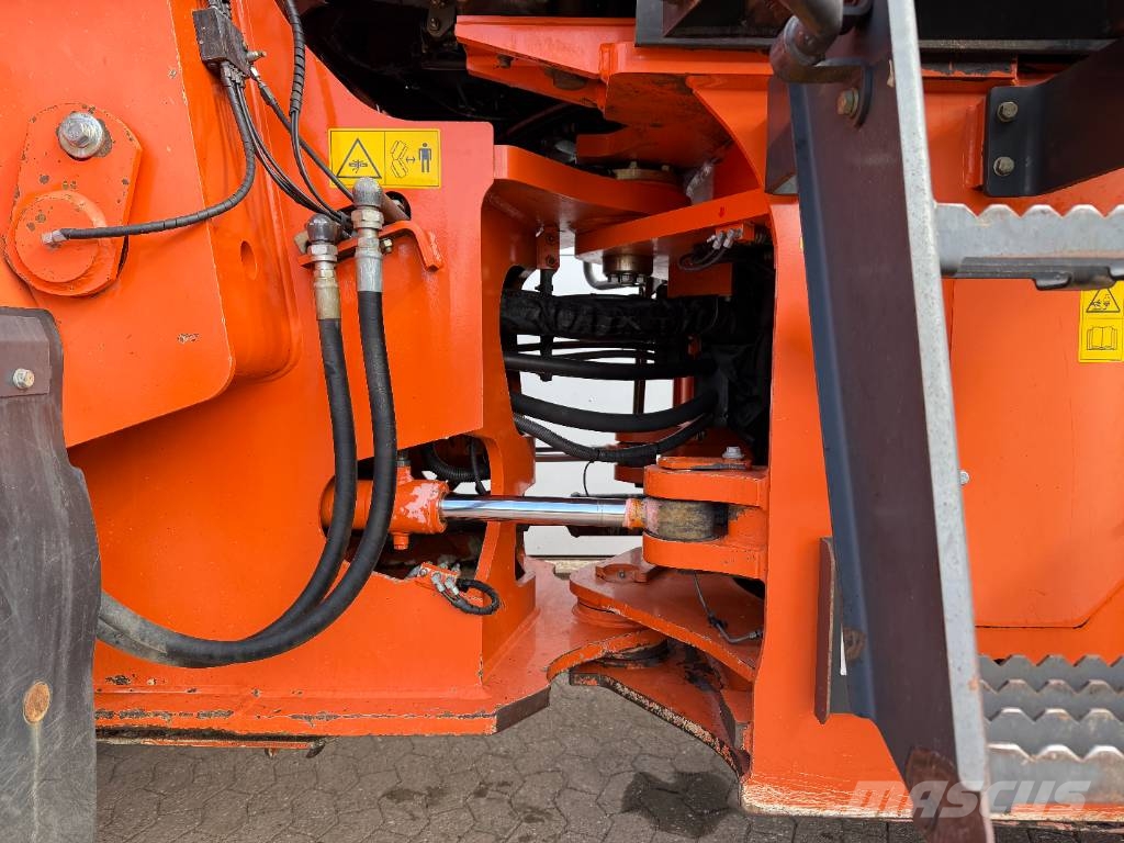 Hitachi ZW250-6 - Automatic Greasing / Weight System Kolesni nakladalci