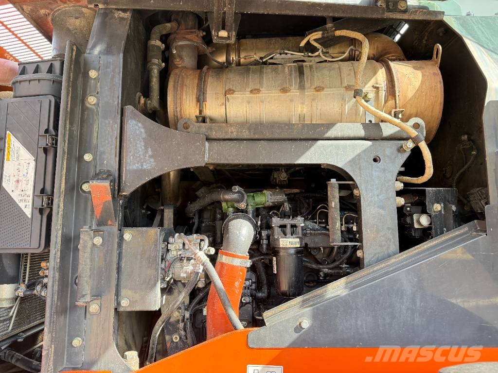 Hitachi ZW250-6 - Automatic Greasing / Weight System Kolesni nakladalci