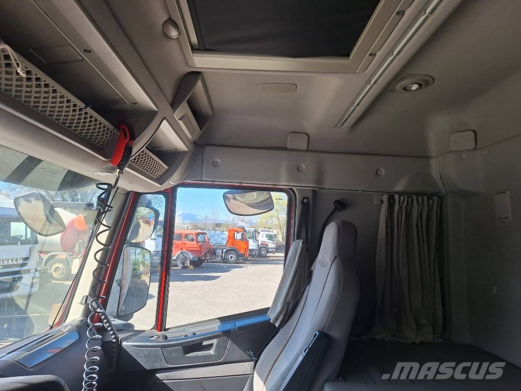 Iveco Stralis 260 S42 Camiones portavehículos