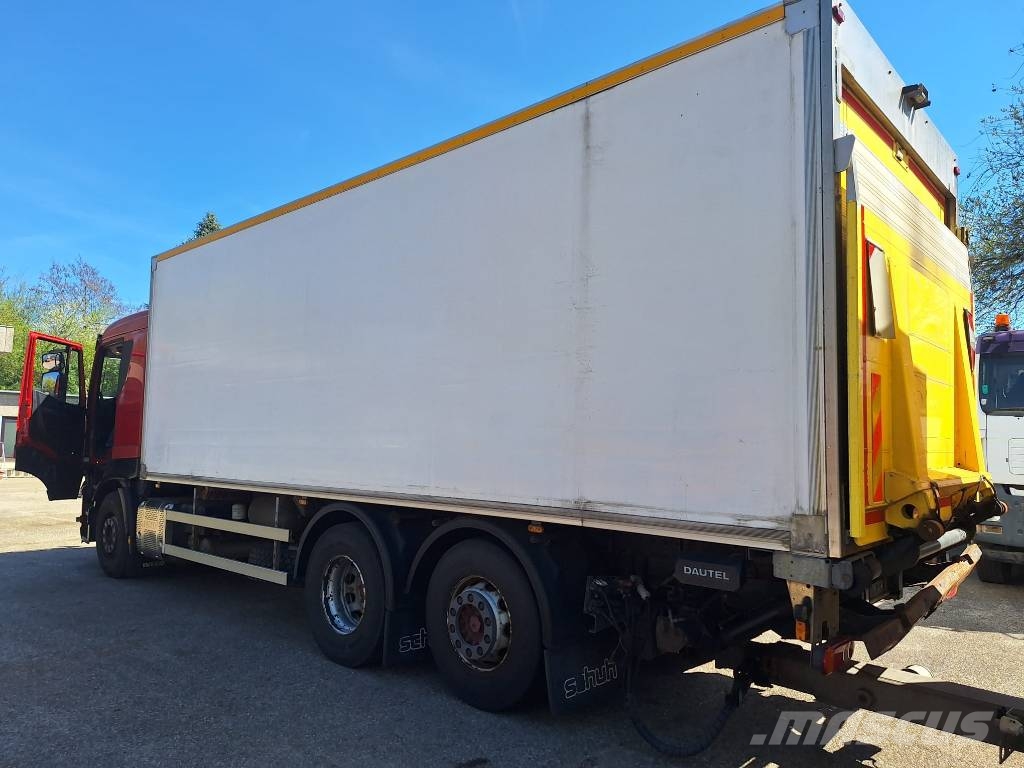Iveco Stralis 260 S42 Camiones portavehículos