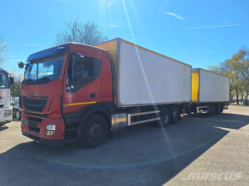 Iveco Stralis 260 S42 Camiones portavehículos