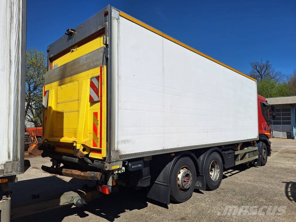 Iveco Stralis 260 S42 Camiones portavehículos