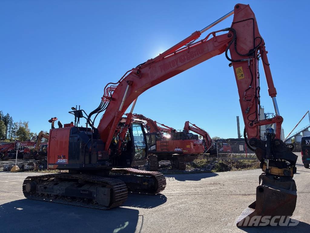 Hitachi ZX225USLC-6 Beltegraver