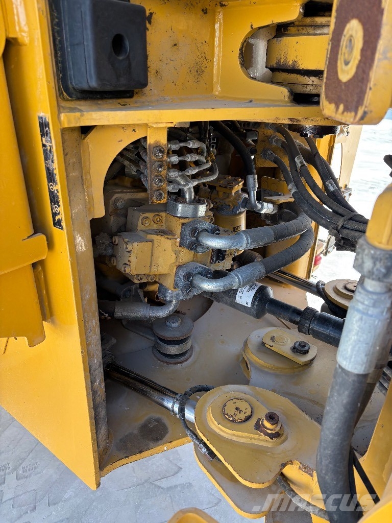 CAT 926M Μίνι φορτωτές
