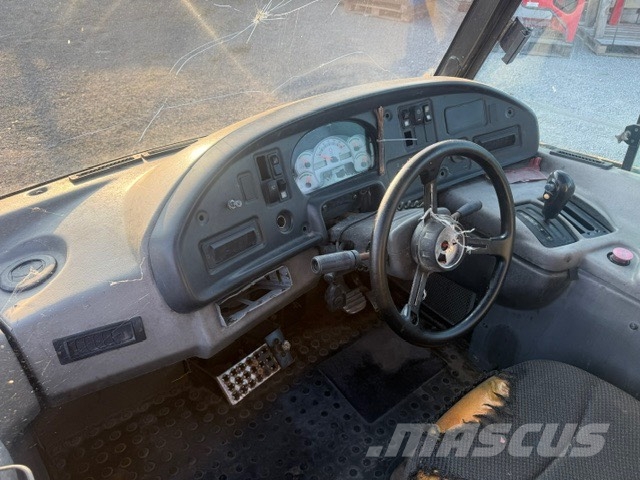 CAT 740 USED CAB كابينة والداخلية