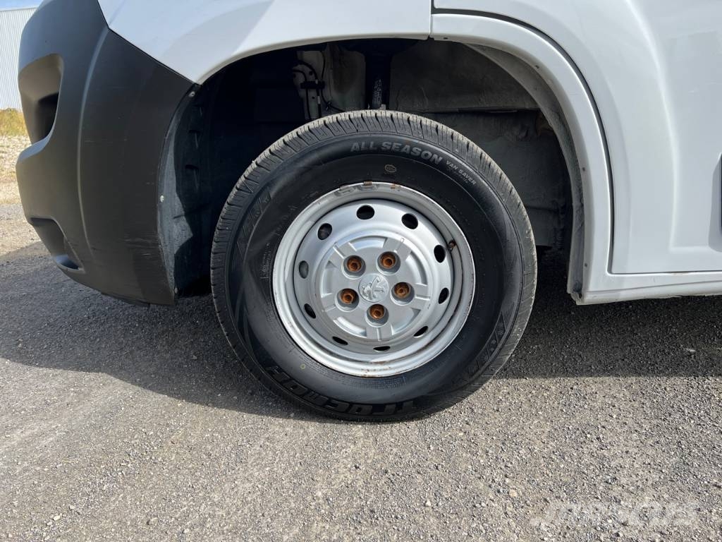 Peugeot BOXER Camion Benne 2.2 BlueHDi 140ch Furgonetas basculantes