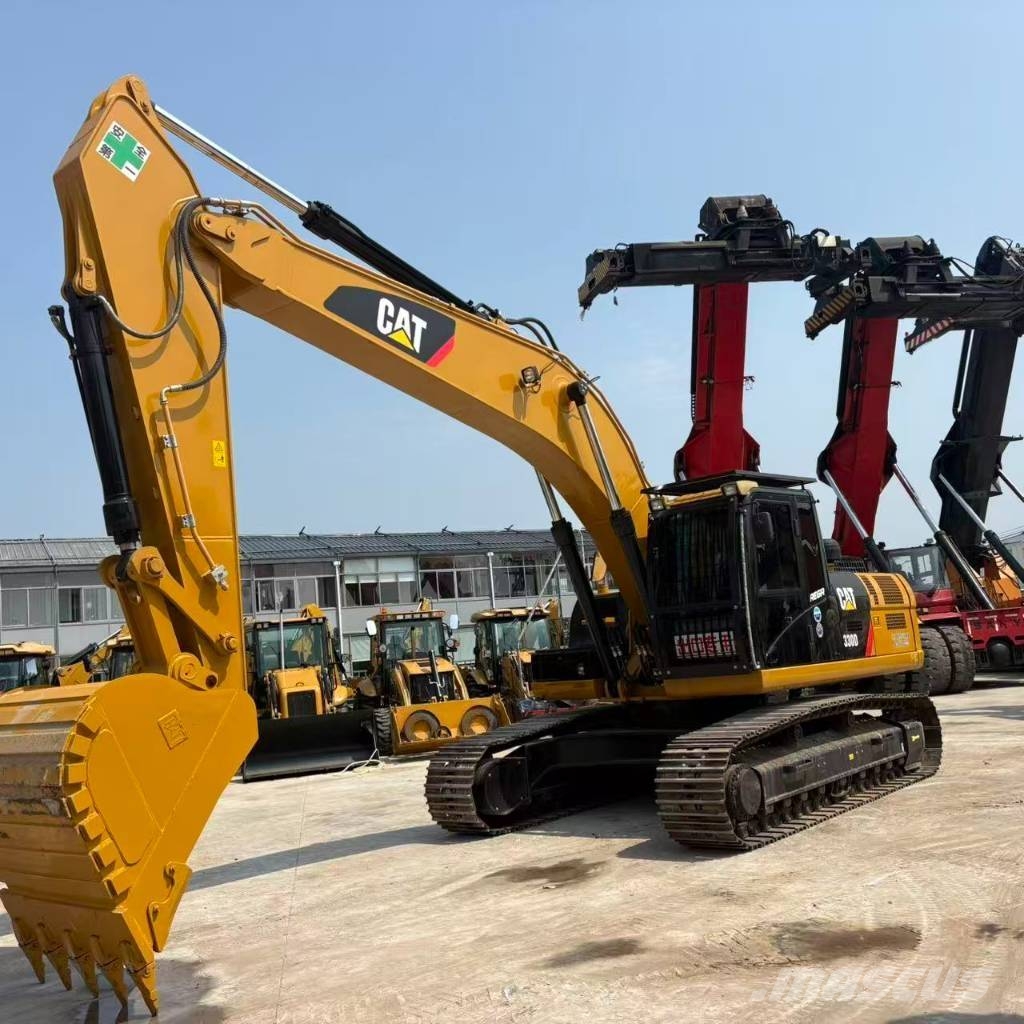CAT 330 D Kāpurķēžu ekskavatori