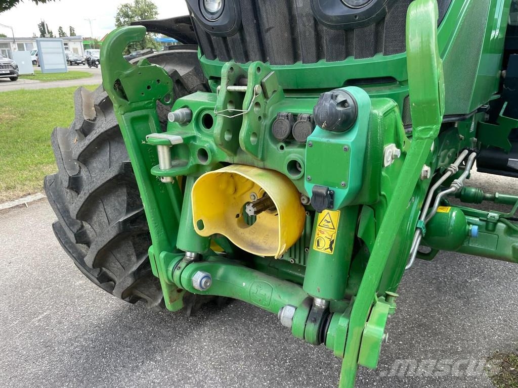 John Deere 6130R Tractores