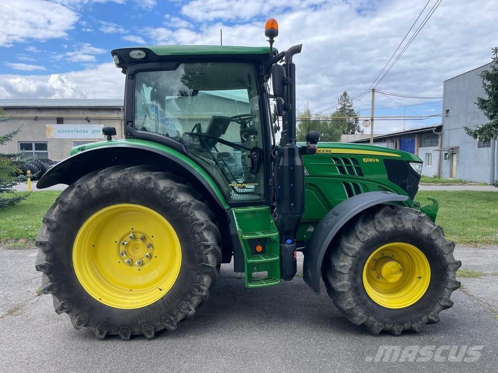 John Deere 6130R Tractores