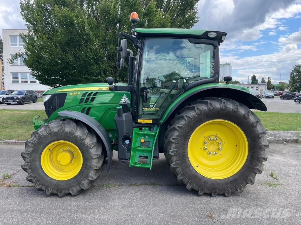 John Deere 6130R Traktory