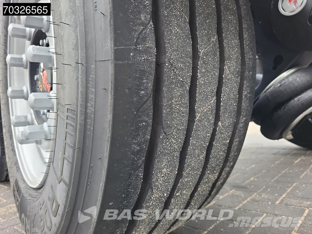 Orthaus Euro Slider 425 3 axles Mutli'45 Lift Axle Extenda Semirremolques portacontenedores