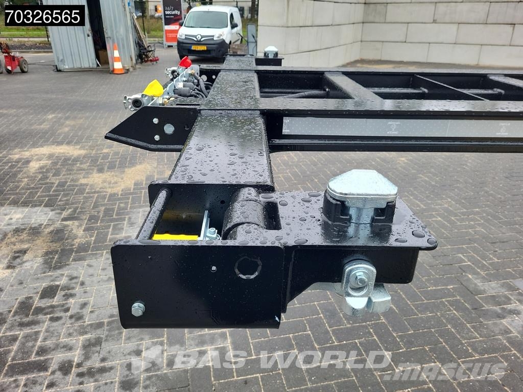 Orthaus Euro Slider 425 3 axles Mutli'45 Lift Axle Extenda Containerchassis