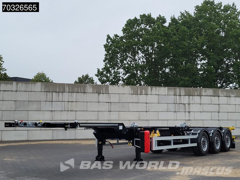 Orthaus Euro Slider 425 3 axles Mutli'45 Lift Axle Extenda Semirremolques portacontenedores