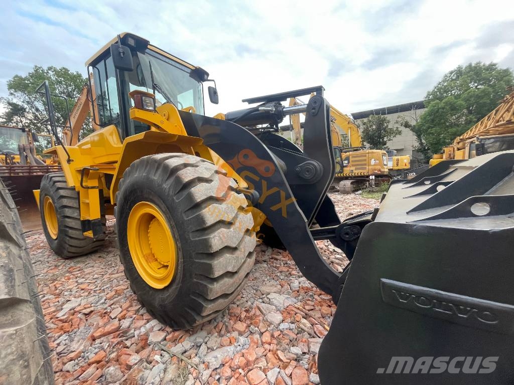 Volvo L 120 Radlader