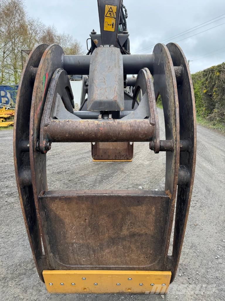 Volvo L180G HL Lesné traktory