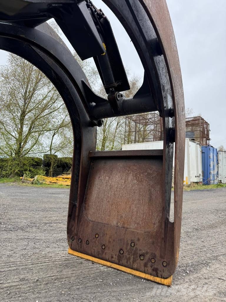 Volvo L180G HL Lesné traktory