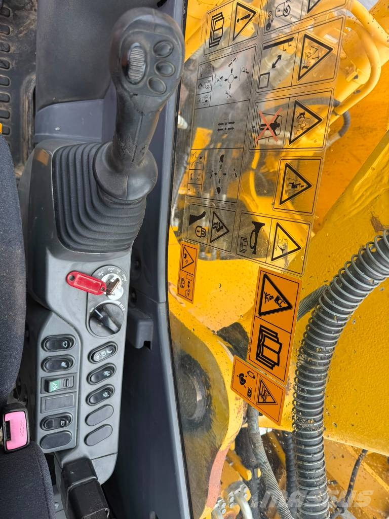 Komatsu PC 210 LC-8 //BJ. 2012/6324 H/Klima/Alle Leitungen Rupsgraafmachines
