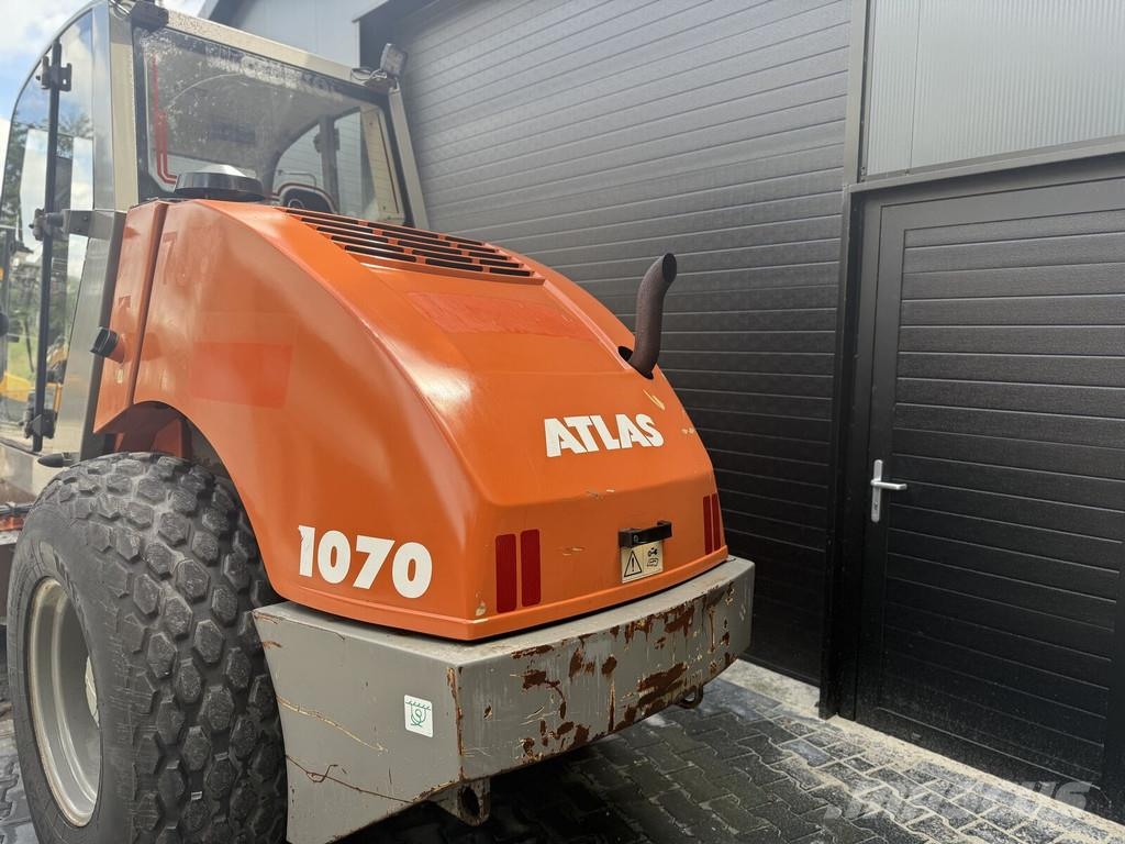 Atlas 1070 Single drum rollers