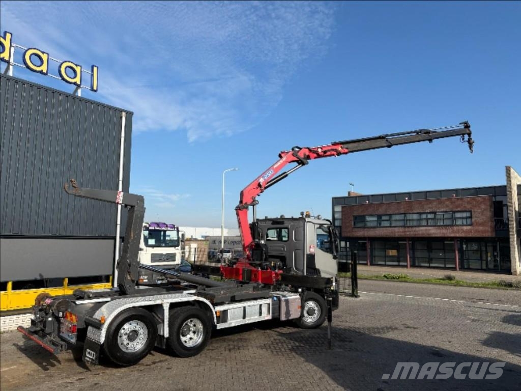 Renault C440 + HMF 2320 K3-- 3X EXT. + 6X2/4 HYDRO DRIVE + Grues tout terrain