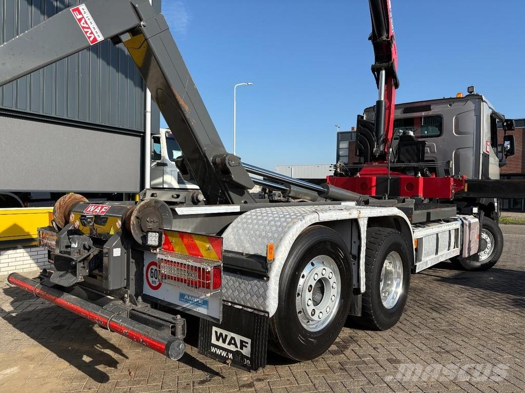 Renault C440 + HMF 2320 K3-- 3X EXT. + 6X2/4 HYDRO DRIVE + Kranen voor alle terreinen