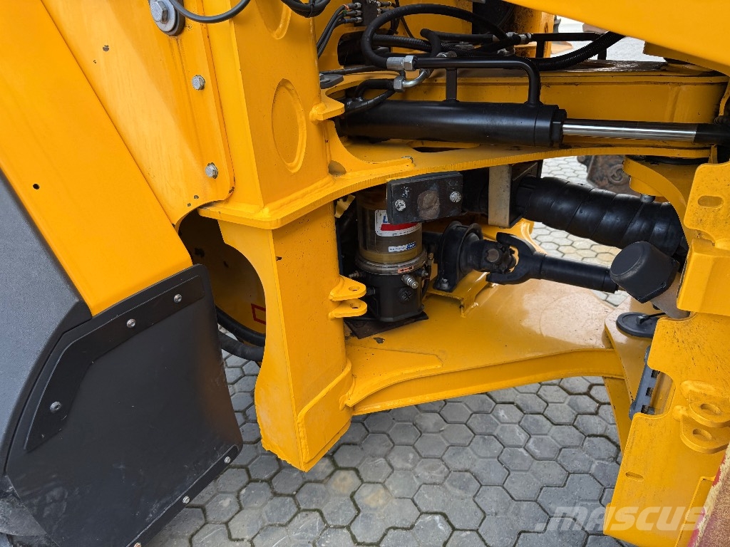 JCB 413 S 50km/h nya hytten! Rataslaadurid