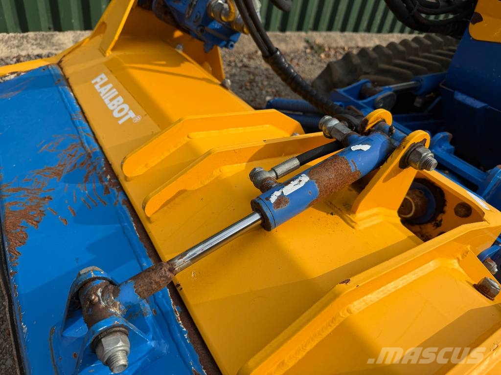 Bomford Flailbot Original Robot Flail Mower جز العشب