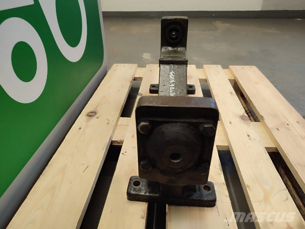 Valtra Cab mounting clamp TB0690E Valtra N123 Kabina i wnętrze
