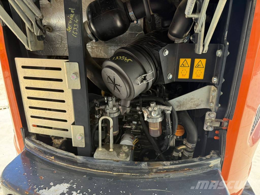 Hitachi ZX 26 Мини екскаватори < 7 т