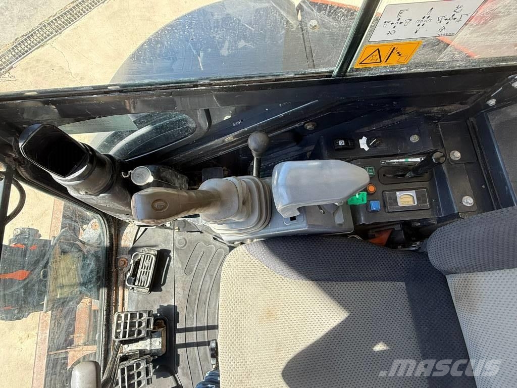 Hitachi ZX 26 Мини екскаватори < 7 т