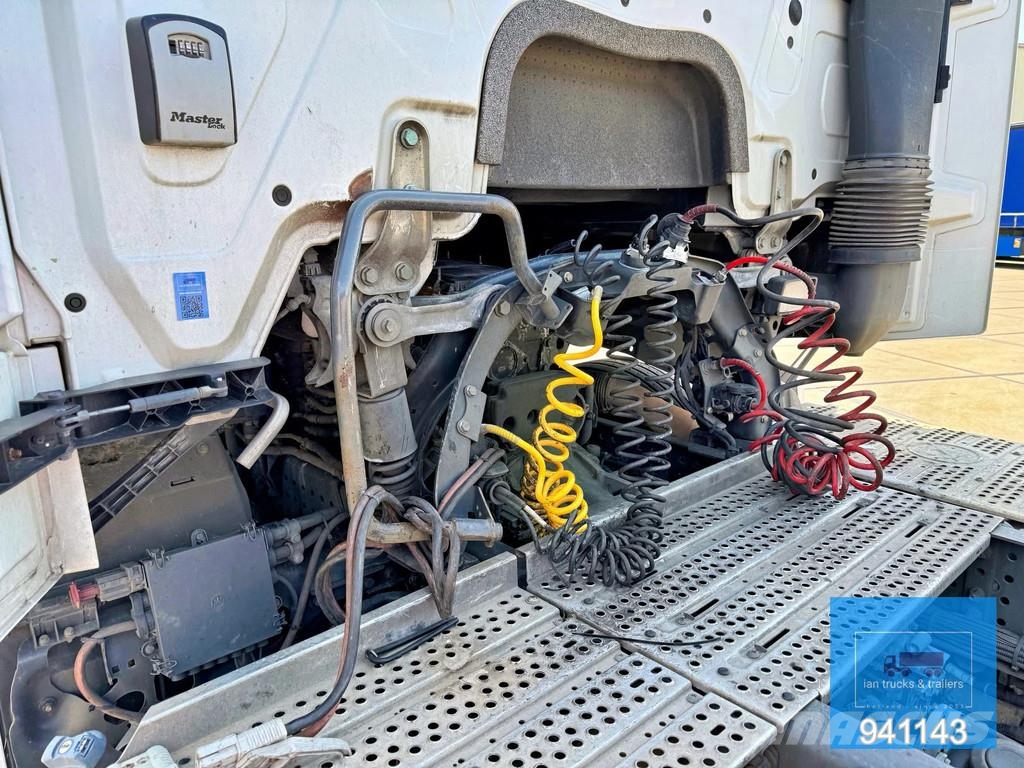 Mercedes-Benz Actros 1845 STREAMSPACE 230 | SPOILERS | EURO 6 | 中古トラクターヘッド | トレーラーヘッド