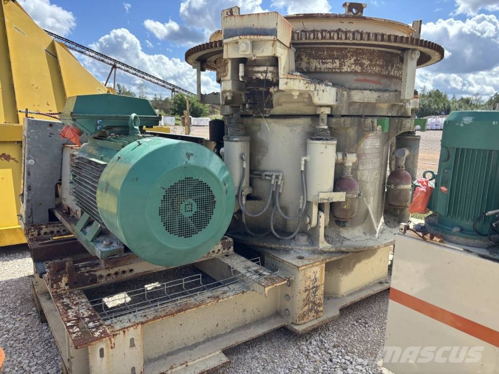 Metso Broyeur giratoire HP 200 Фрезерні і шліфувальні верстати